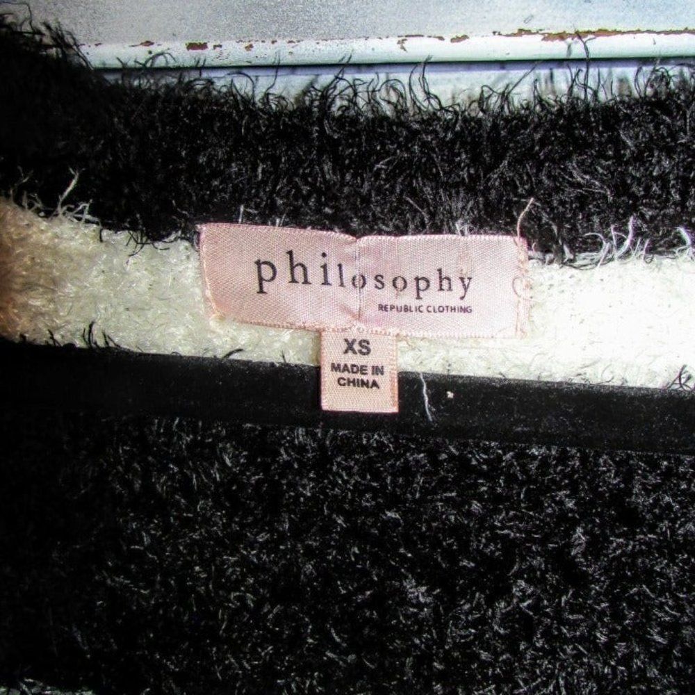 Philosophy XS striped fuzzy sweater - Picture 3 of 11